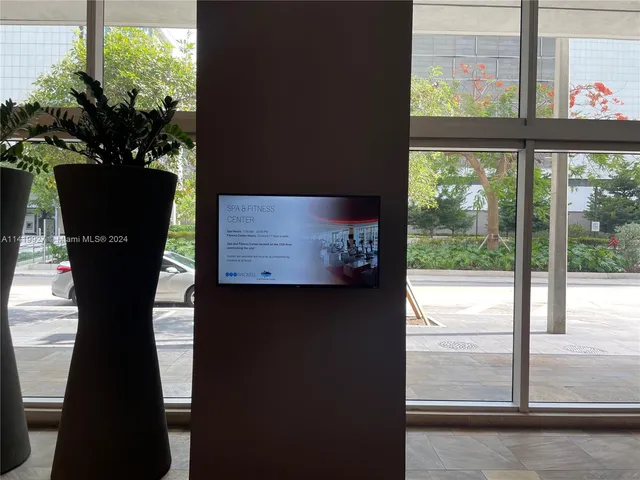 $685,000 | 55 Southeast 6th Street, Unit PH4307, Miami, FL 33131