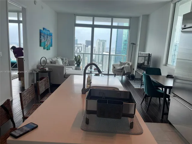 $685,000 | 55 Southeast 6th Street, Unit PH4307, Miami, FL 33131