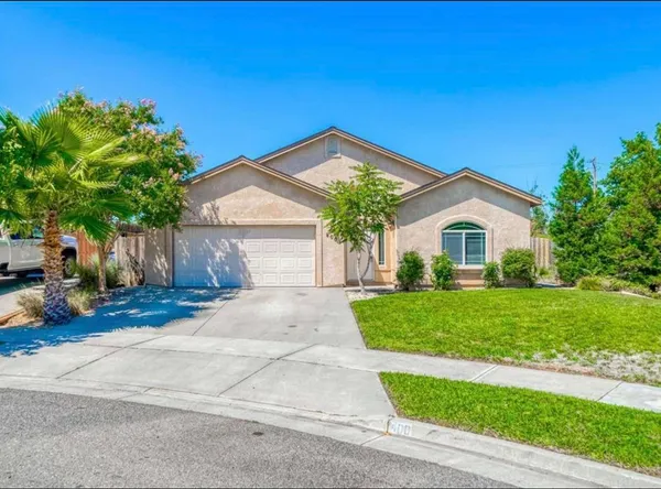 $300,000 | 400 James Court, Red Bluff, CA 96080