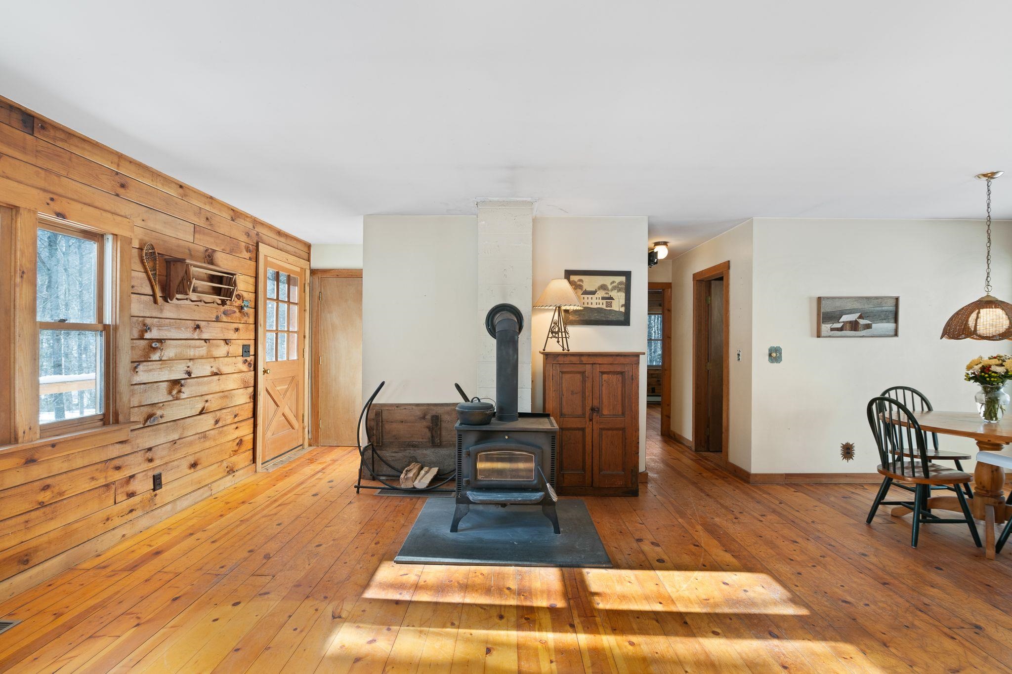 2378 Deer Park Road Halifax, VT 05301 - Photo 6 of 37