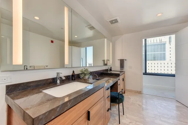 $1,549,000 | 500 J Street, Unit 1501, Sacramento, CA 95814