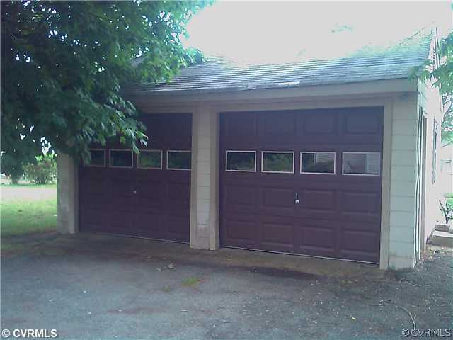 6325 Pole Green Road Mechanicsville, VA 23111 - Photo 3 of 3 front view of a house