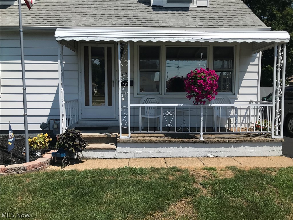 20 Hurst Road Painesville, OH 44077 - Photo 28 of 35 The perfect front porch