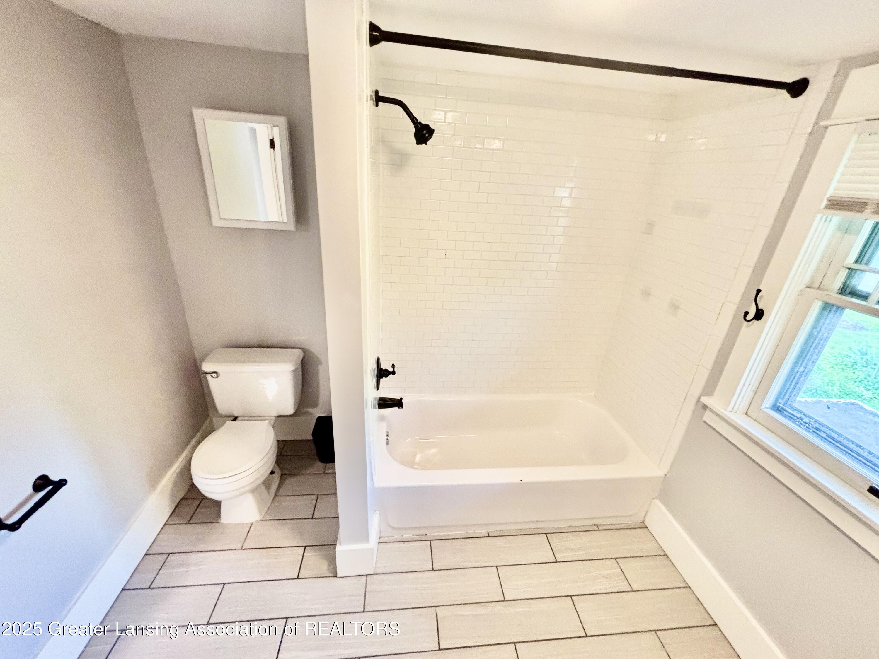 1519 Osborn Road Lansing, MI 48915 - Photo 46 of 72 IMG_4962 2