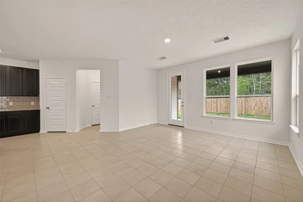 $1,950 | 814 Mustang Rdg Terrace, Magnolia, TX 77354