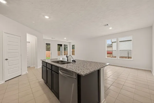 $1,950 | 814 Mustang Rdg Terrace, Magnolia, TX 77354