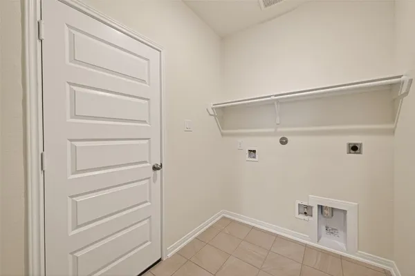 $1,950 | 814 Mustang Rdg Terrace, Magnolia, TX 77354