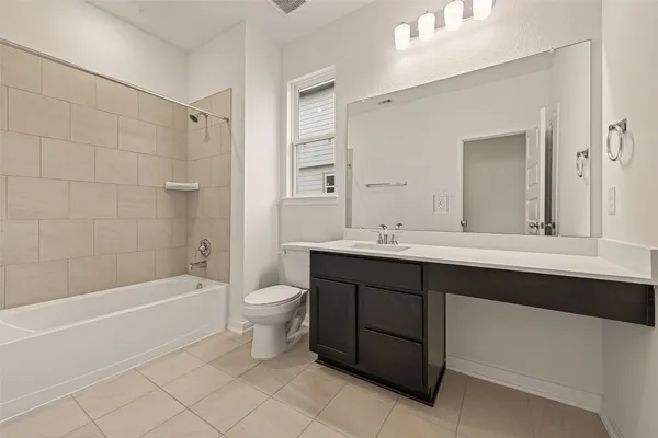 $1,950 | 814 Mustang Rdg Terrace, Magnolia, TX 77354