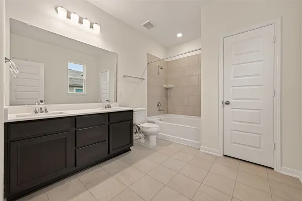 $1,950 | 814 Mustang Rdg Terrace, Magnolia, TX 77354