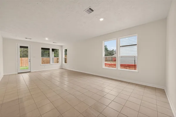 $1,950 | 814 Mustang Rdg Terrace, Magnolia, TX 77354