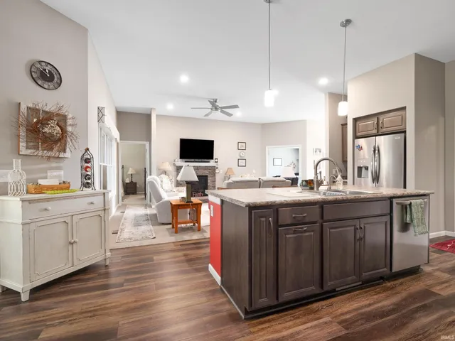 $364,900 | 10801 Fenton Cove, Roanoke, IN 46783