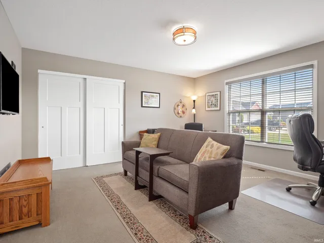 $364,900 | 10801 Fenton Cove, Roanoke, IN 46783