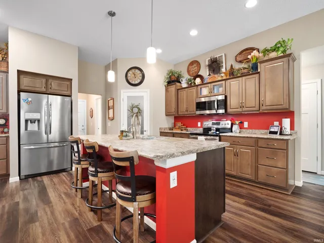 $364,900 | 10801 Fenton Cove, Roanoke, IN 46783