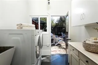 $2,650,000 | 1015 Mallet Court, Menlo Park, CA 94025