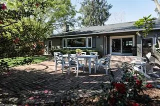 $2,650,000 | 1015 Mallet Court, Menlo Park, CA 94025