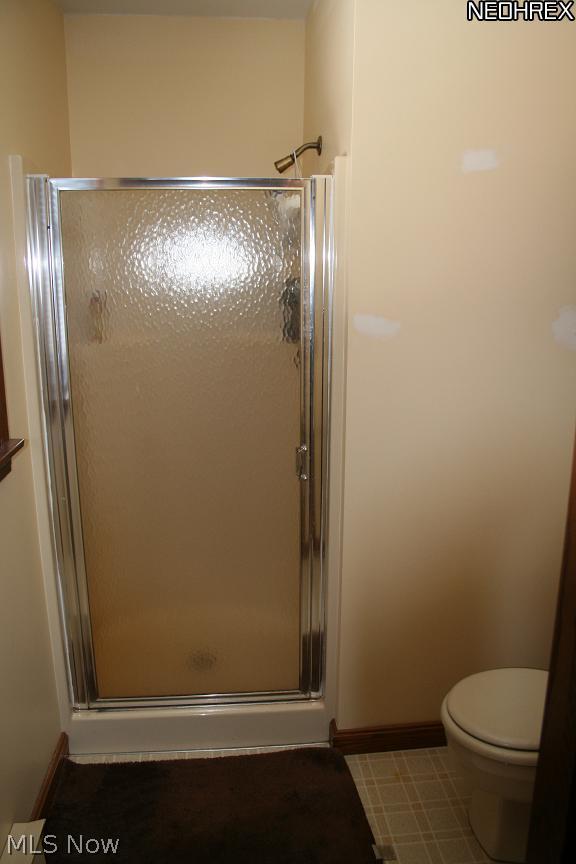 2112 May Road Mogadore, OH 44260 - Photo 10 of 18 Master bathroom