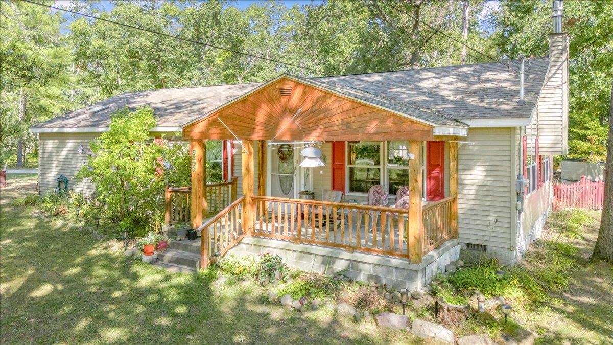 8200 Chain Lake Road South Branch, MI 48761 - Photo 9 of 45