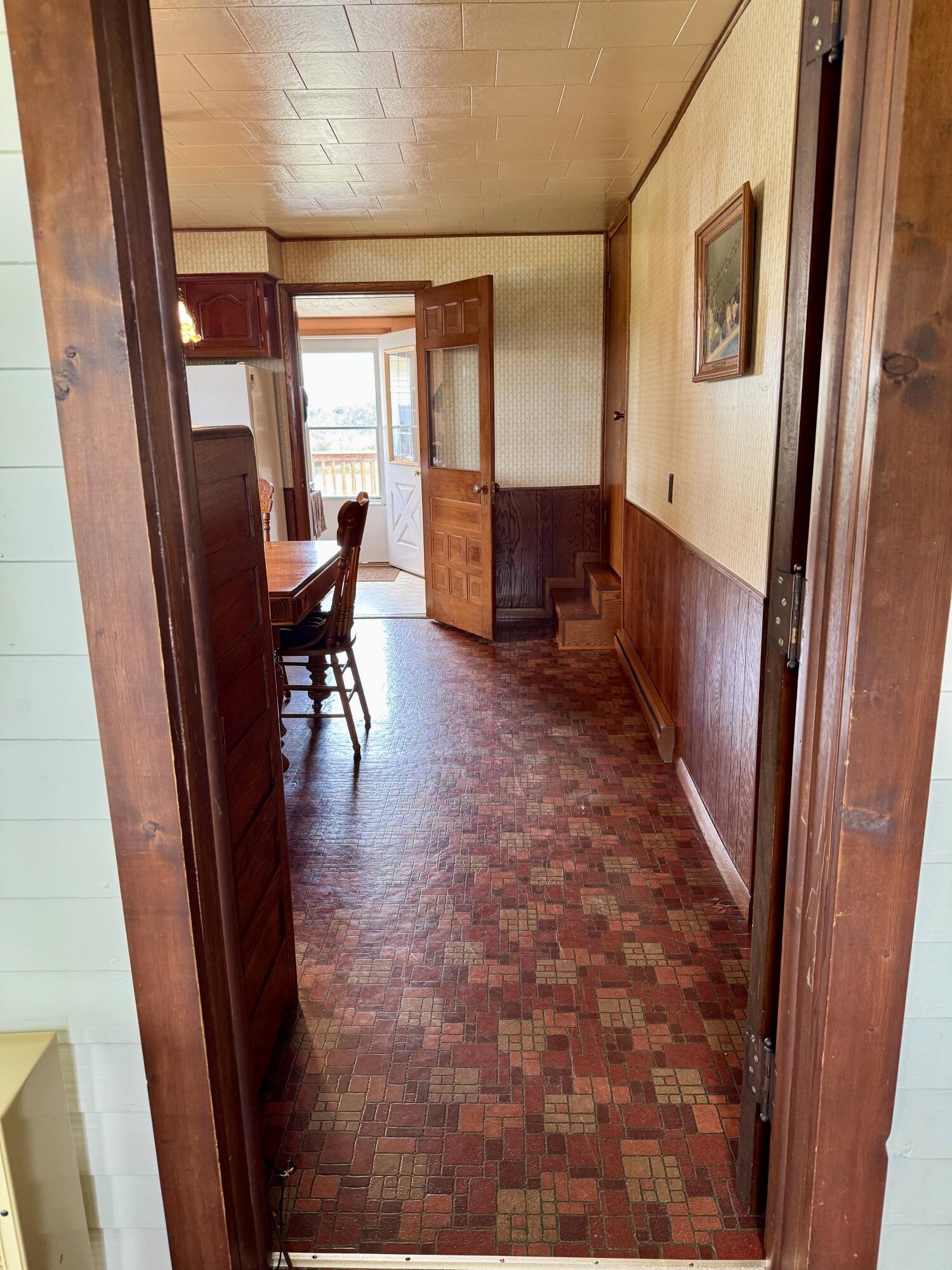 9910 Eichar Road Celina, OH 45822 - Photo 5 of 60 View to the Kitchen from Front Porch