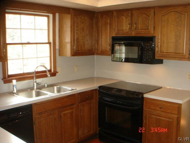 3232 Regal Road Bethlehem, PA 18020 - Photo 19 of 50 Gallery Image 19