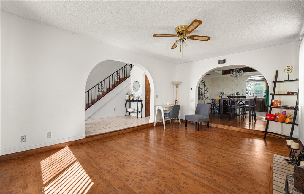 16102 Muni Road Apple Valley, CA 92307 - Photo 4 of 22 Gallery Image 4