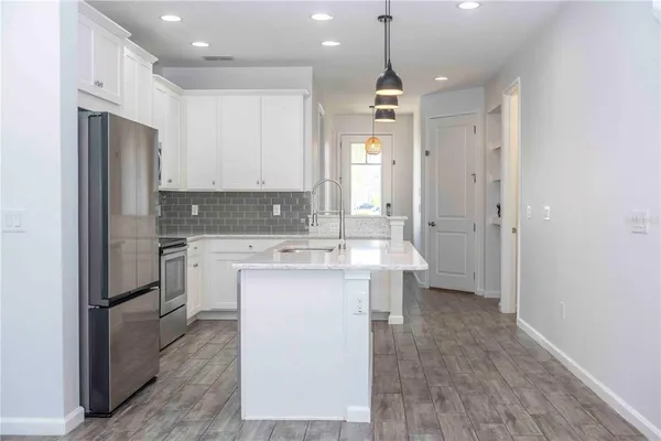 $3,000 | 11737 Brookside Drive, Bradenton, FL 34211