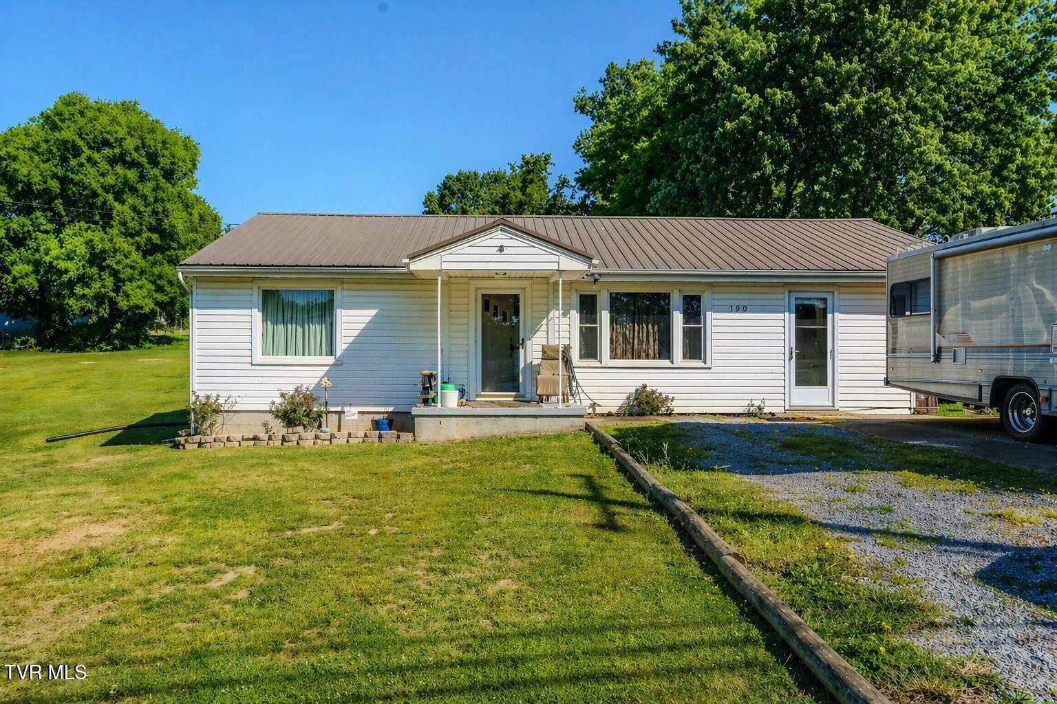 190 Debusk Road Greeneville, TN 37743 - Photo 1 of 27 2-web-or-mls-_DSC6083-HDR