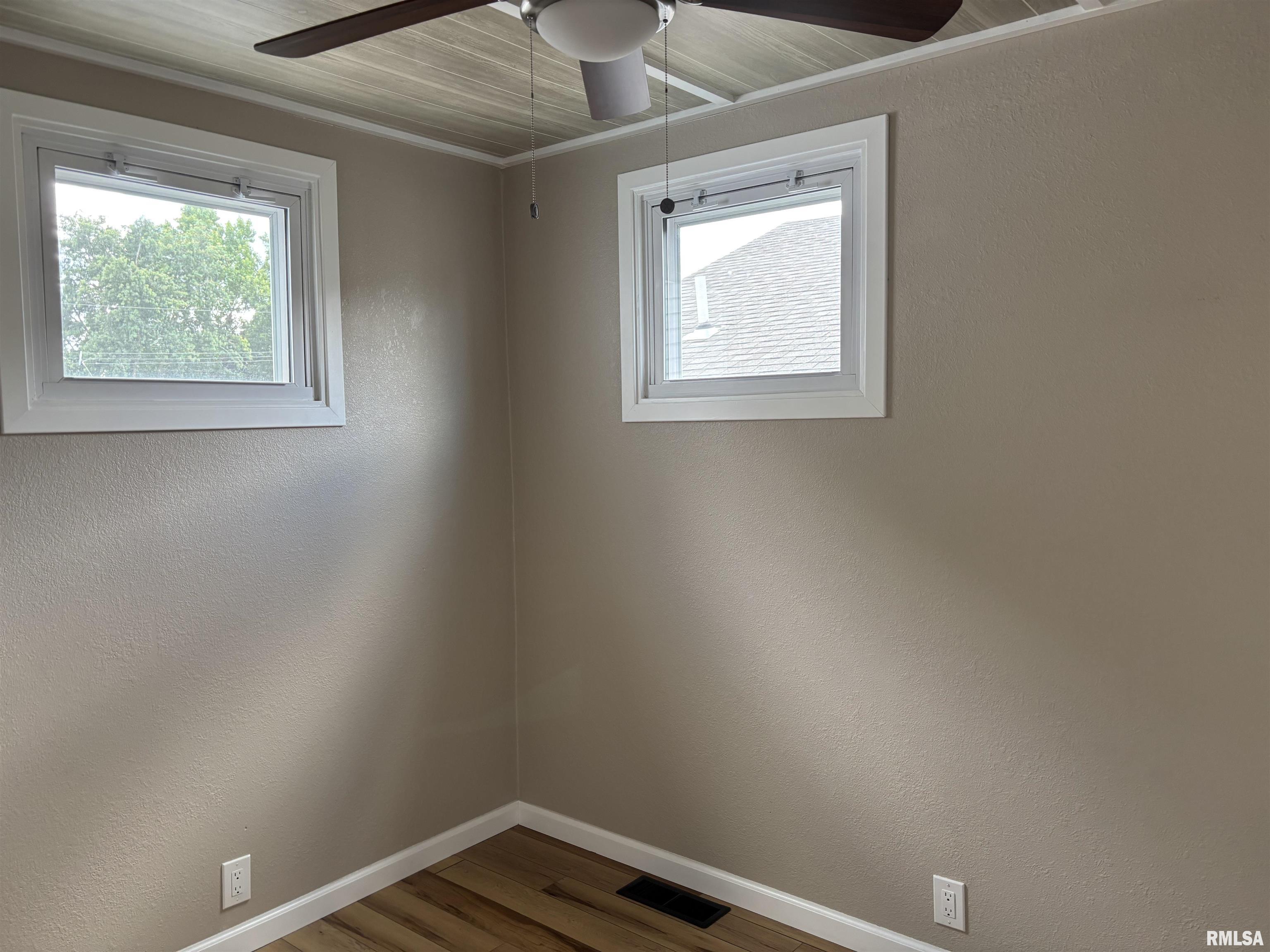 1824 Madison Street Quincy, IL 62301 - Photo 19 of 23