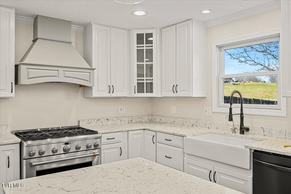 171 Flourville Road Johnson City, TN 37615 - Photo 16 of 63 16-128A6341