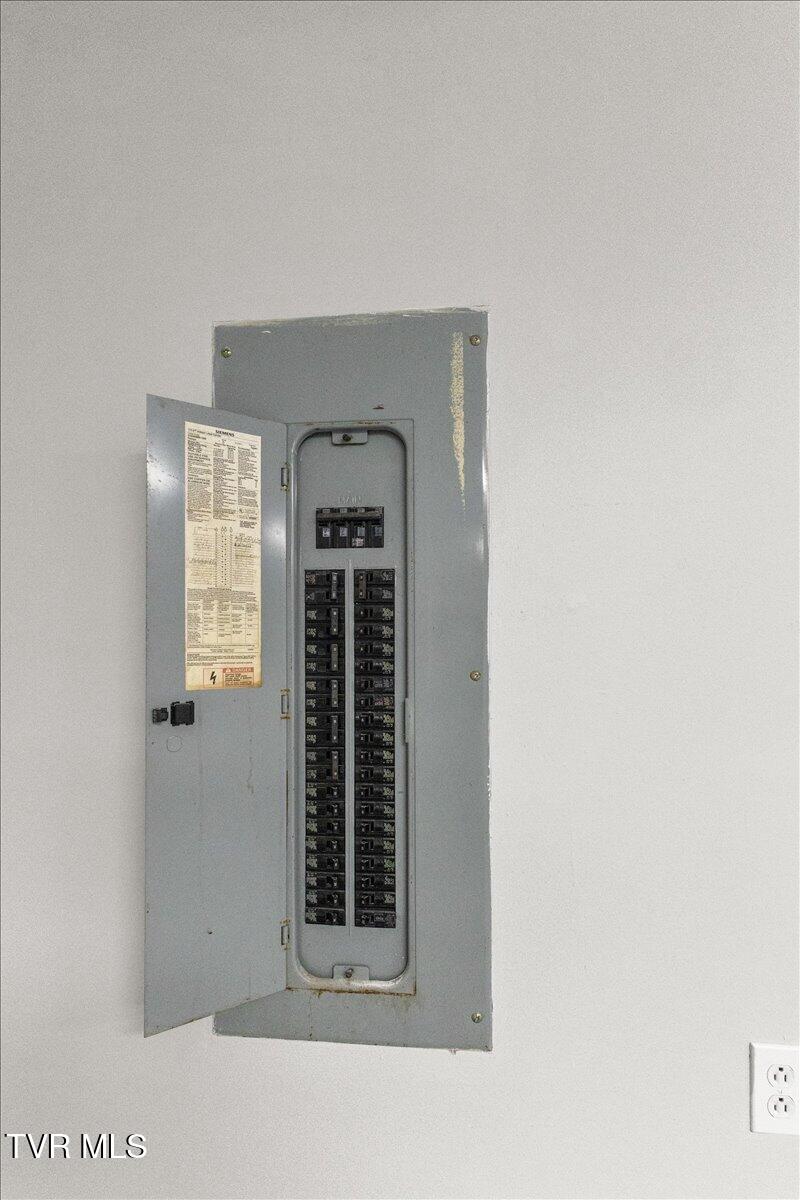 171 Flourville Road Johnson City, TN 37615 - Photo 30 of 63 29-128A6370