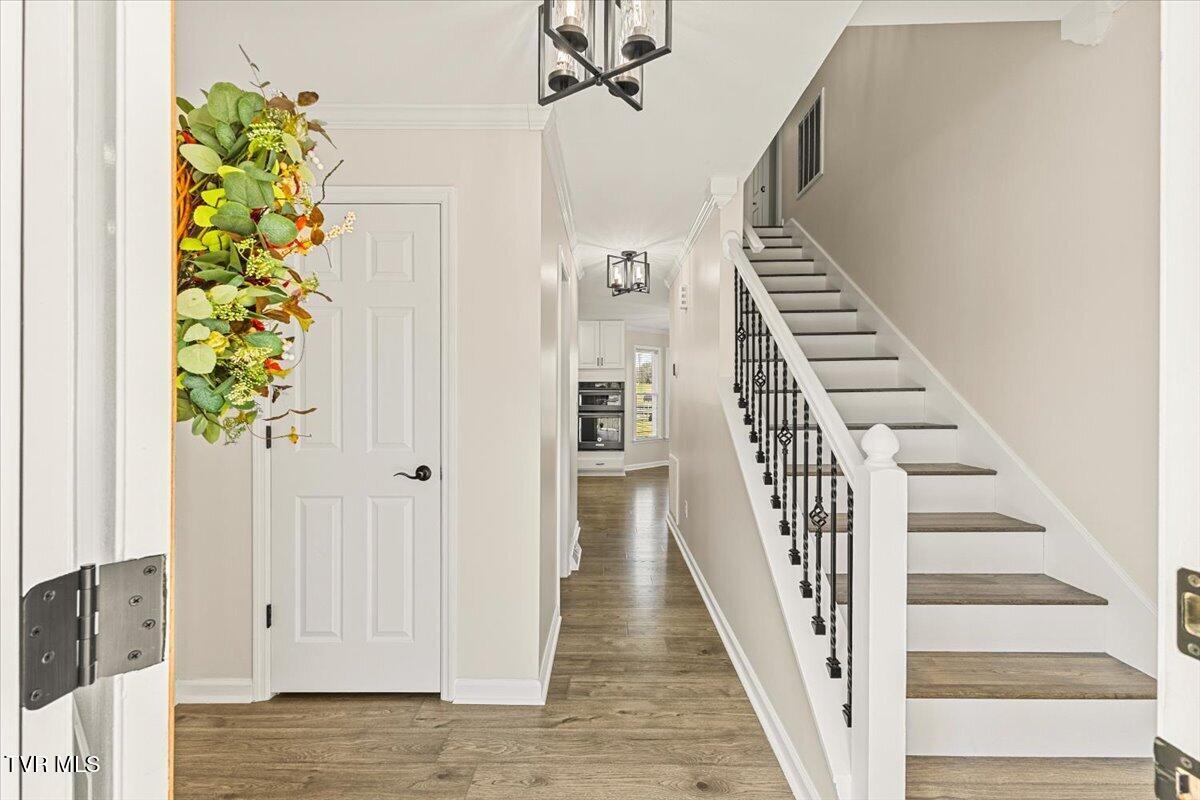 171 Flourville Road Johnson City, TN 37615 - Photo 9 of 63 09-128A6316