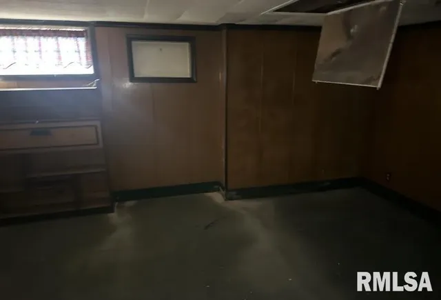 $44,900 | 204 North Maple Street, Christopher, IL 62822