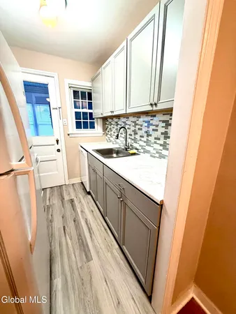 $1,450 | 2224 Crescent Road, Unit 4, Niskayuna, NY 12309