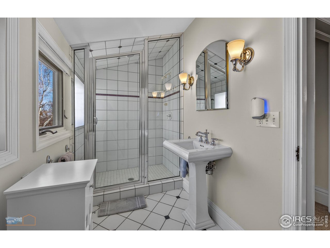 2409 5th Street Boulder, CO 80304 - Photo 34 of 50 3/4 bath for 3rd and 4th bedrooms