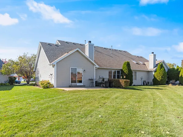 $339,900 | 3419 Lake Side Circle, Joliet, IL 60431