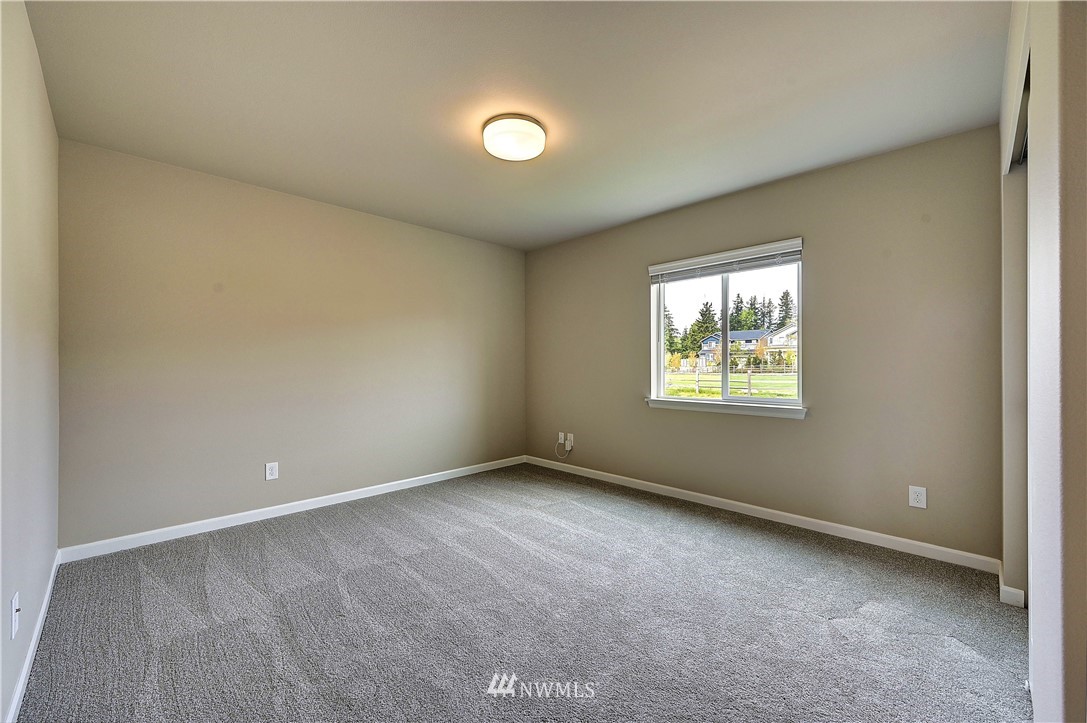 13712 Southeast 185th Way Renton, WA 98058 - Photo 17 of 24 Gallery Image 17