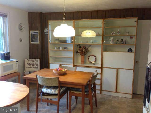 1366 Deanwood Road Baltimore, MD 21234 - Photo 7 of 21 Kitchen Dining Area