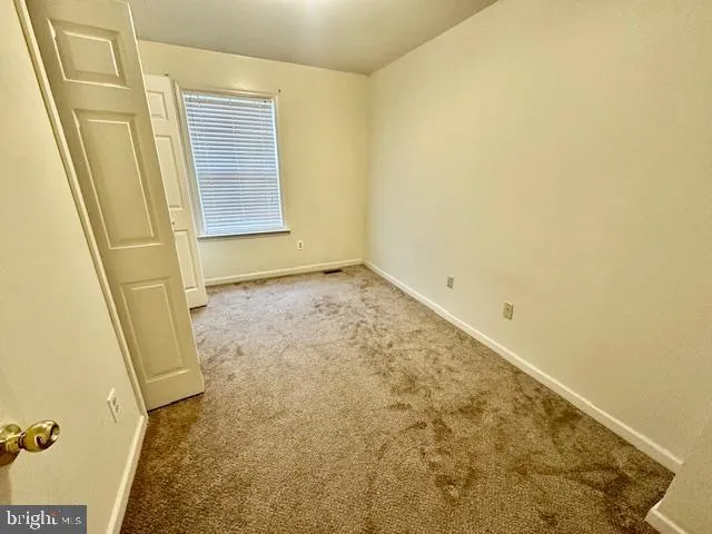 $1,800 | 165 Lexington Court, Stephens City, VA 22655