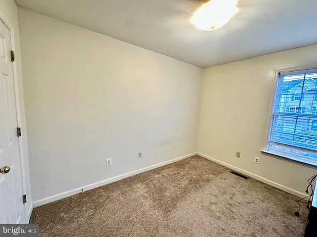 $1,800 | 165 Lexington Court, Stephens City, VA 22655