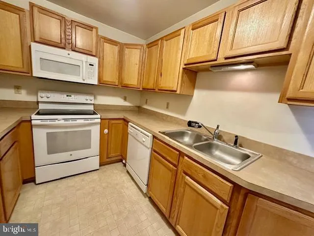 $1,800 | 165 Lexington Court, Stephens City, VA 22655