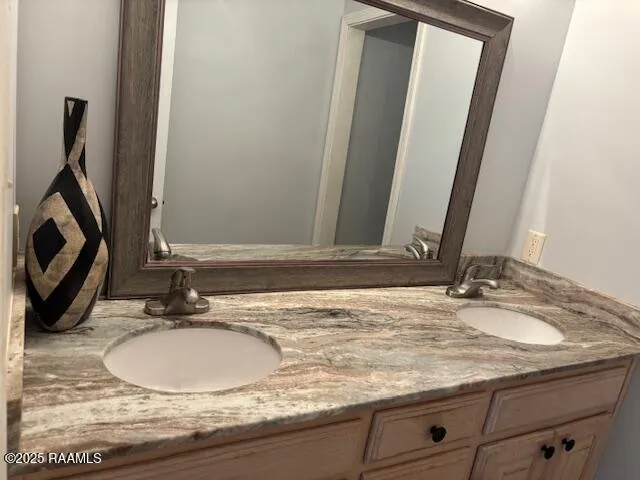 $2,565 | 2110 South S Ormond, Gonzales, LA 70737