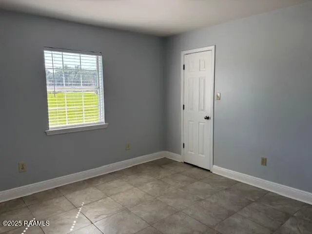 $2,565 | 2110 South S Ormond, Gonzales, LA 70737