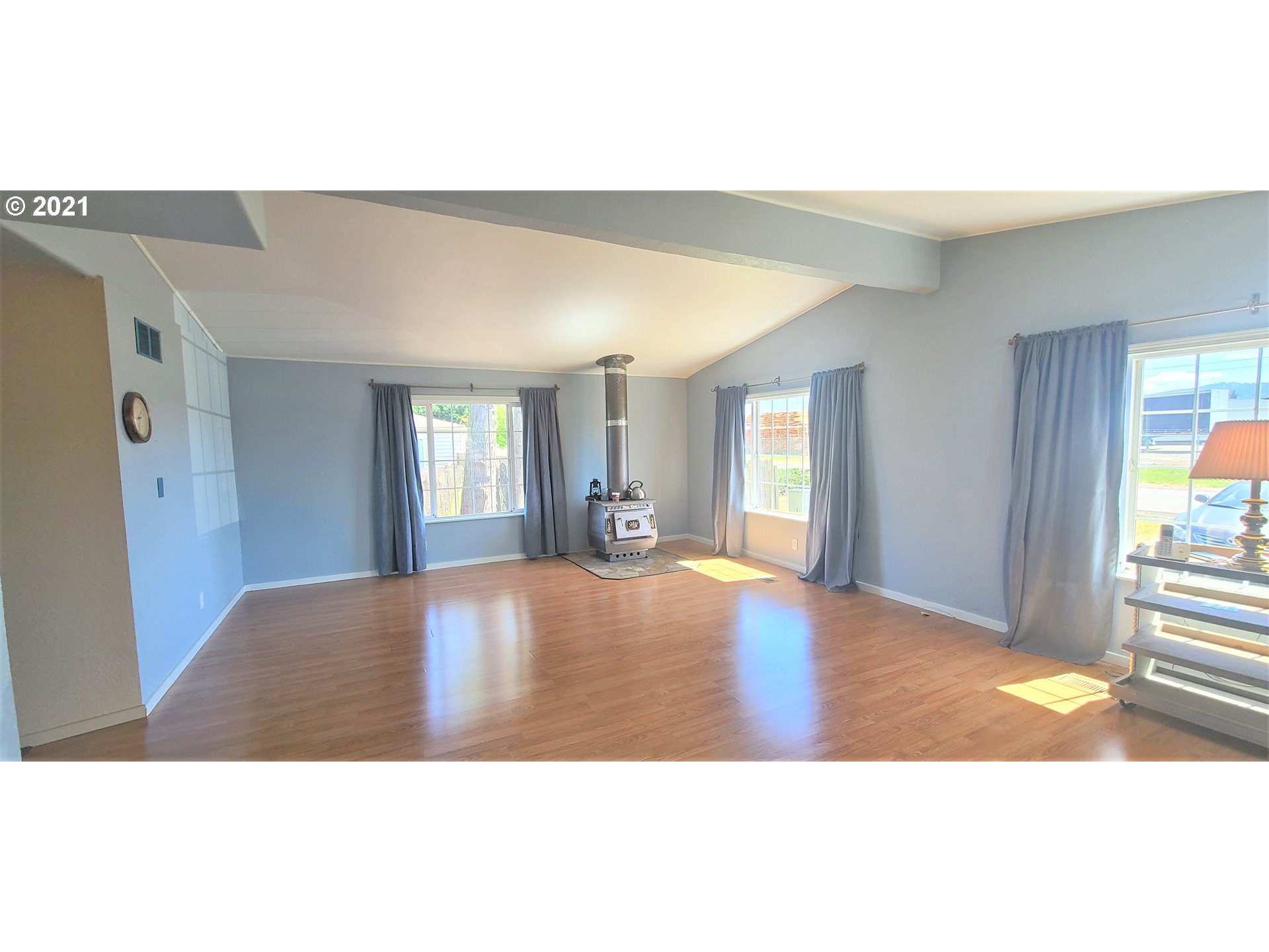 3238 Industrial Avenue Springfield, OR 97478 - Photo 3 of 28 Gallery Image 3