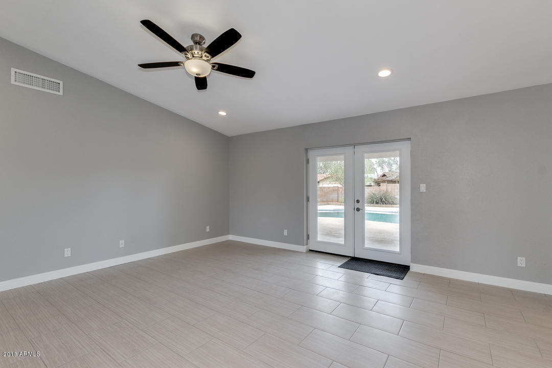 7716 South Terrace Road Tempe, AZ 85284 - Photo 9 of 52 12-Terrace