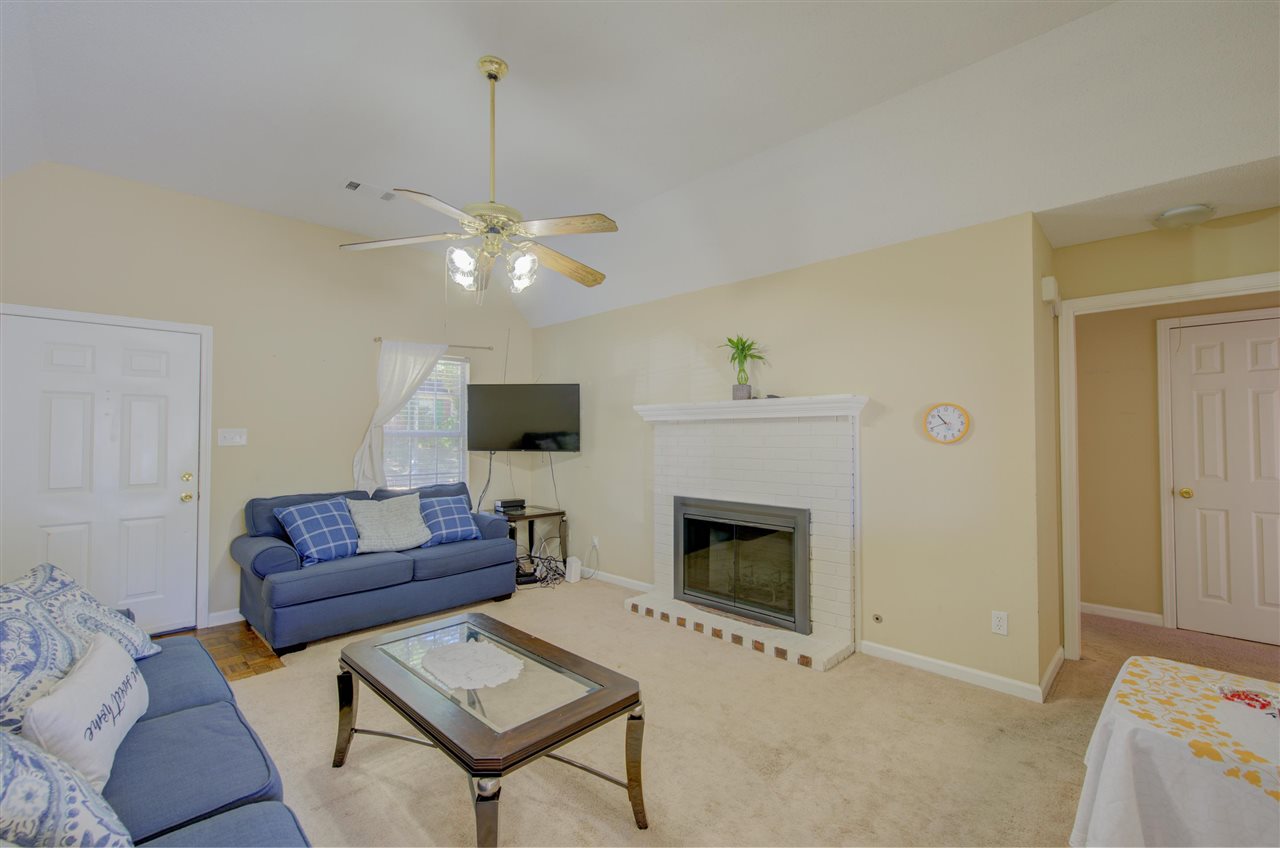 1618 Ranmar Drive Memphis, TN 38016 - Photo 3 of 17 Gallery Image 3