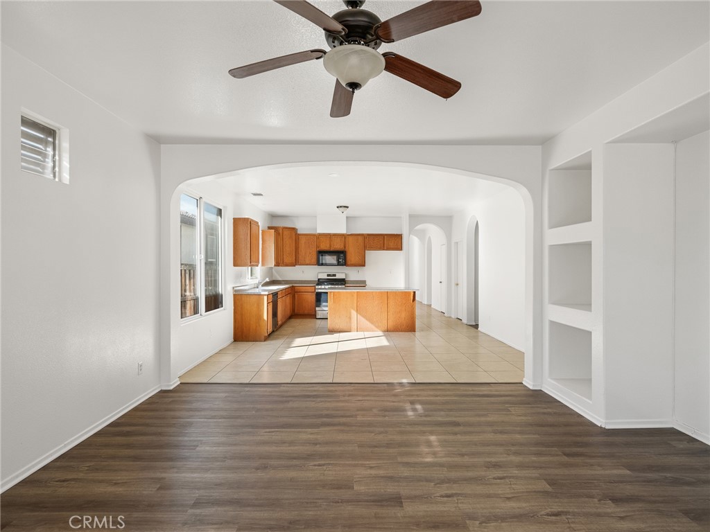 12357 Luna Road Victorville, CA 92392 - Photo 16 of 35
