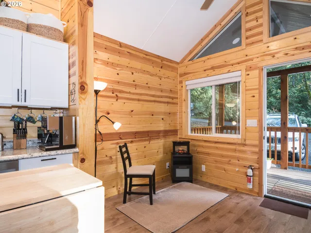 $135,000 | 32700 Southeast Leewood Lane, Unit 57R, Boring, OR 97009