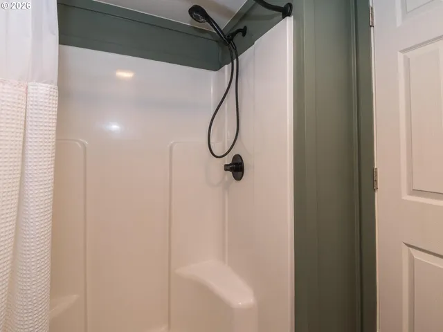 $135,000 | 32700 Southeast Leewood Lane, Unit 57R, Boring, OR 97009