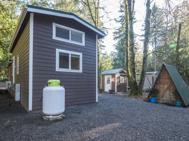 $135,000 | 32700 Southeast Leewood Lane, Unit 57R, Boring, OR 97009