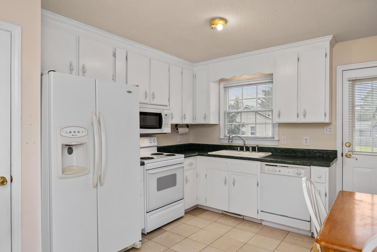 9201 Holly Springs Road Apex, NC 27539 - Photo 14 of 33 Photo 14