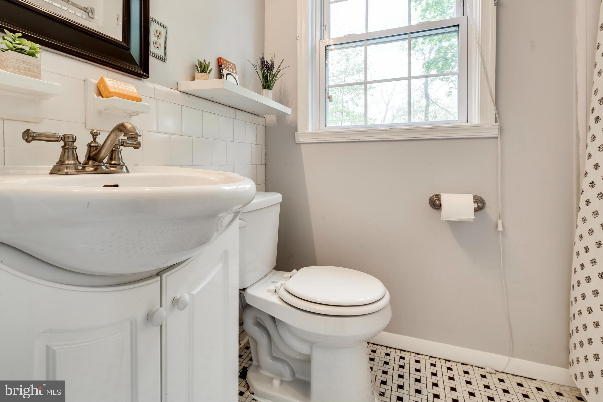406 Upland Road Pikesville, MD 21208 - Photo 15 of 29 NY style renovated bathroom